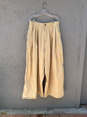 FARM Rio Wide-Leg Pleated Trousers in khaki